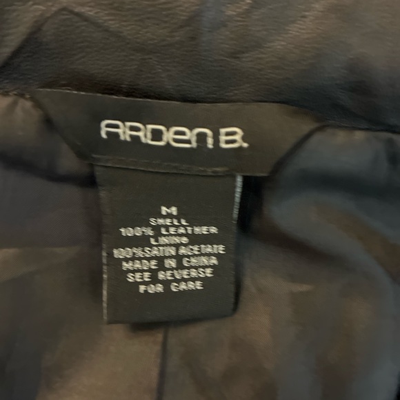 SOLD - Picture 4 of 4